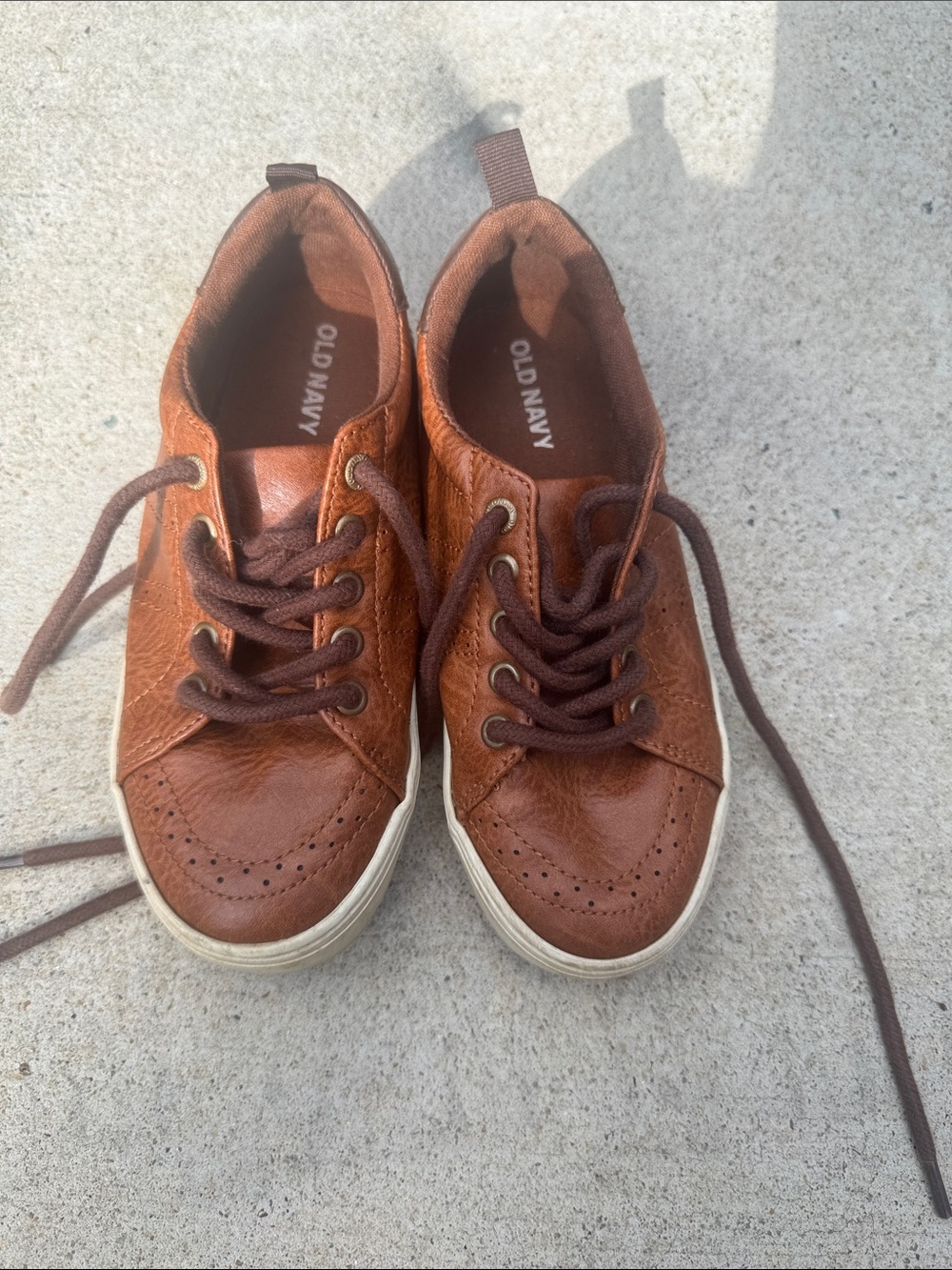 Old Navy Boy’s Cognac Brown Lace-Up Sneakers